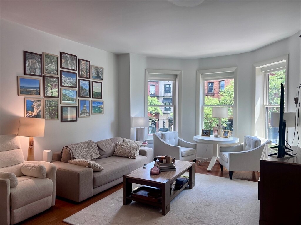 Foto principal - 177 Newbury St