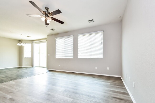 Foto del edificio - 6204 Bradford Island Ct