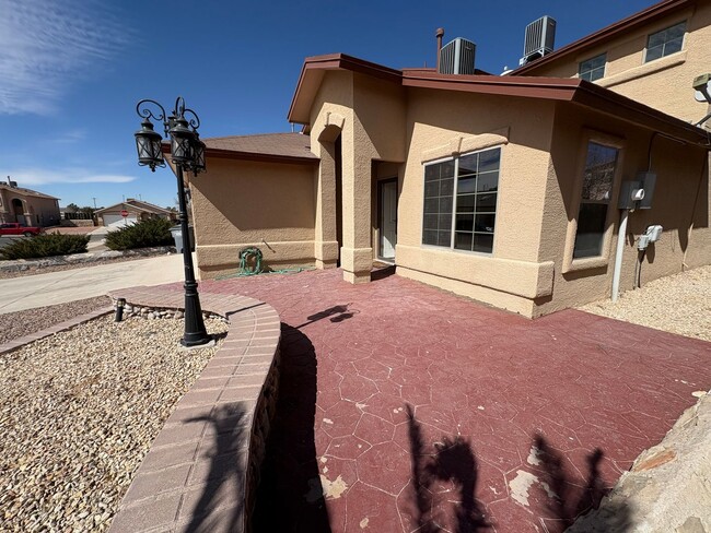 Building Photo - Home for rent in the Eastside of El Paso i...