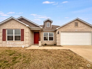 Building Photo - 2169 Bentwood Dr