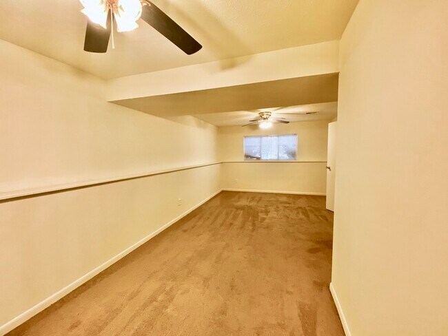 Building Photo - Independence Bi-Level with Big Yard!
