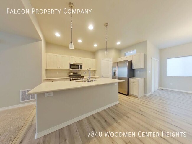 Foto del edificio - Beautiful new build - Lease Pending!
