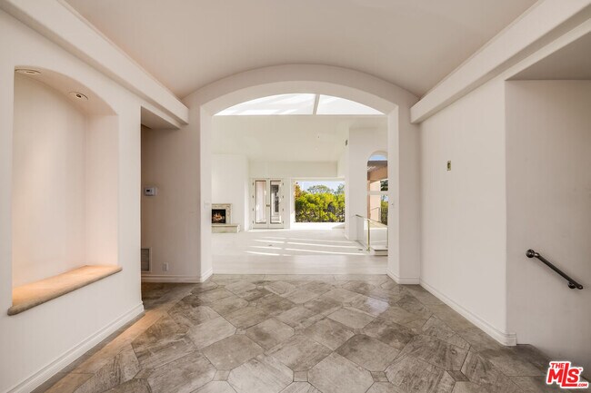 Foto del edificio - 1136 Calle Vista Dr