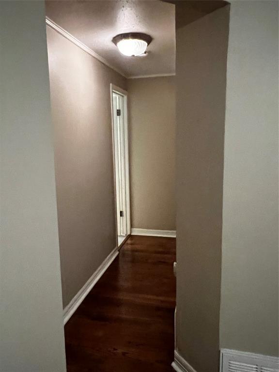 Building Photo - 504 W Dumble St