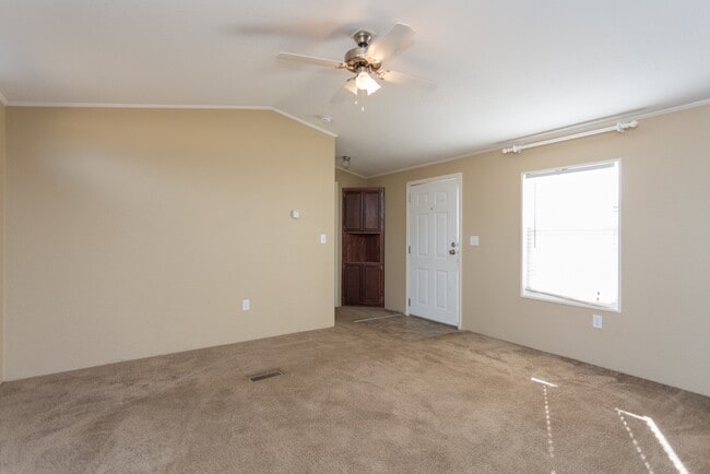 Building Photo - 15716 Country Way