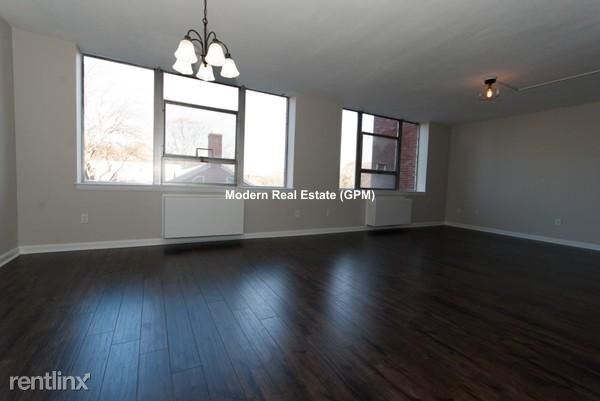 1 br, 1 bath - 34 Hammond Pond Pkwy # 300 - 1 br, 1 bath  - 34 Hammond Pond Pkwy # 300