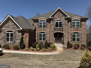 Building Photo - 341 Warwick Pl
