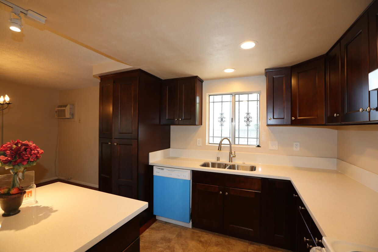 421 Marguerita Ave, Alhambra, CA 91803 Condo for Rent in Alhambra, CA