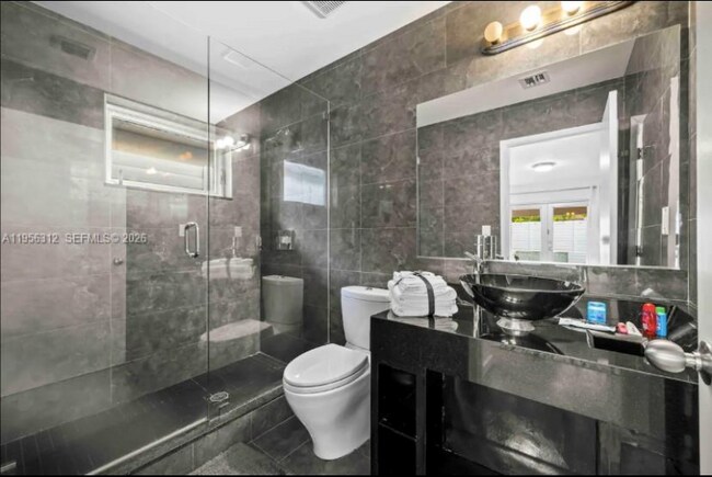 Foto del edificio - 3427 Frow Ave