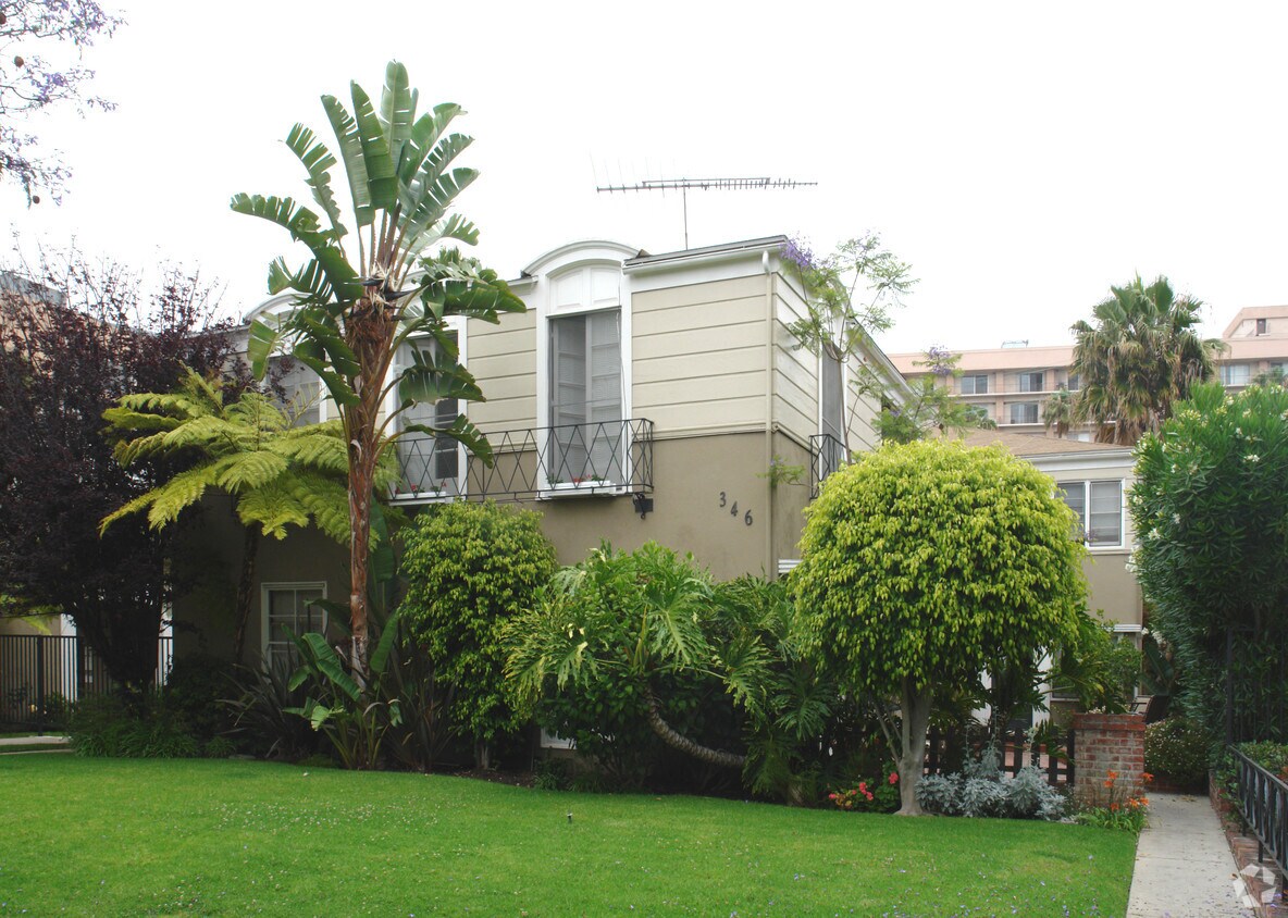 Primary Photo - 346 N Oakhurst Dr