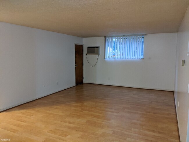 Foto del edificio - 2 br, 1 bath Duplex - 814 W Walnut St Apt 2