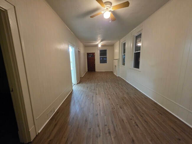 Foto del edificio - Updated 2 bedroom 1 bath house!