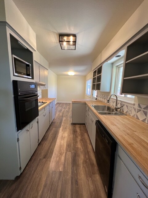 Foto del edificio - 1270 N 3rd E St