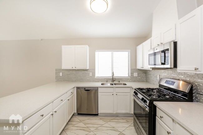 Building Photo - 6514 Duck Hill Springs Dr