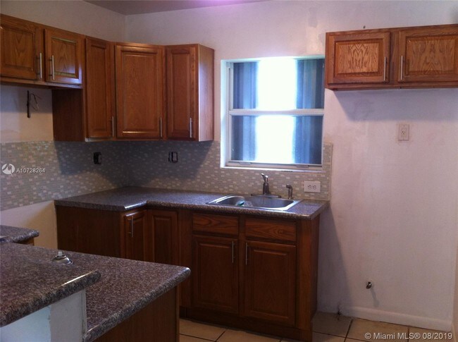 Building Photo - 26652 SW 138th Ct