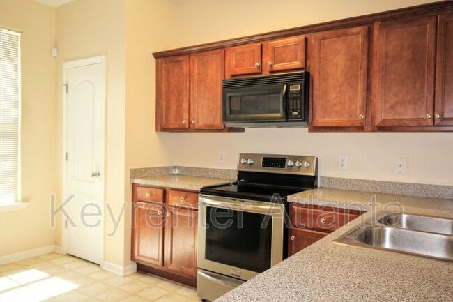 Building Photo - 1402 Bayrose Cir