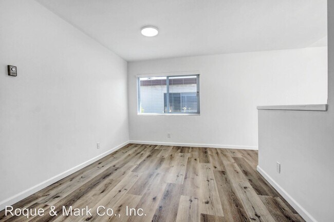 Building Photo - 2 br, 2 bath Apartment - 1047 - 21st  Stre...
