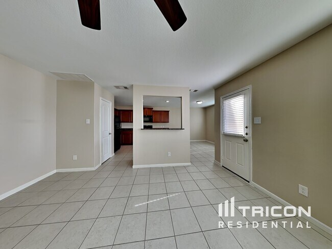Building Photo - 900 American Monarch Dr