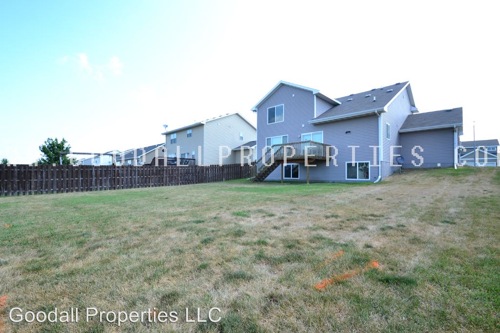 Foto del edificio - 540 SE Sagewood Cir