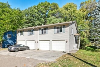 Building Photo - 419 Butler Ave E
