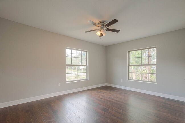Foto del edificio - 5802 Crane St