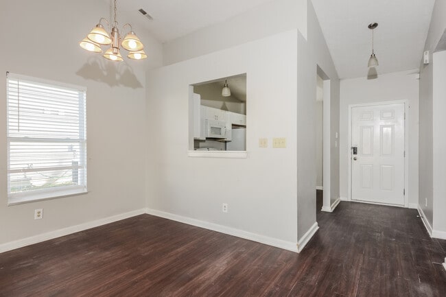 Building Photo - 3138 Salamonie Dr