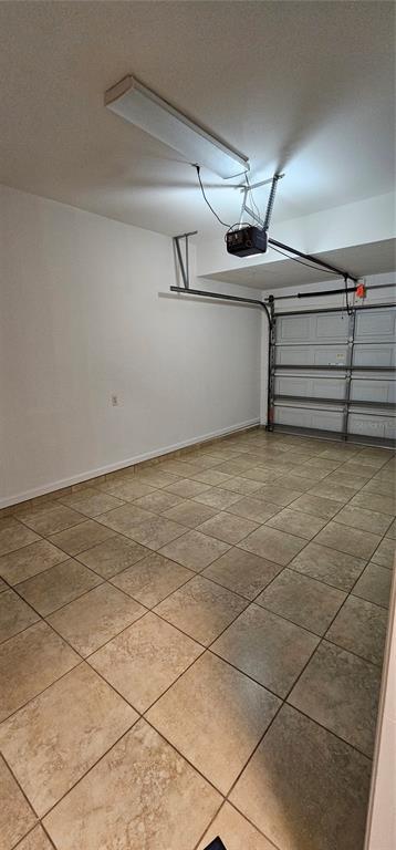 Building Photo - 6388 Castelven Dr