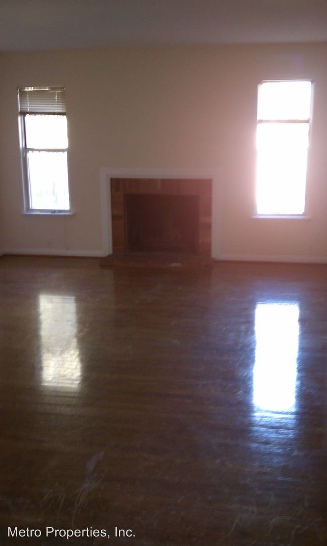 Building Photo - 3516 Grove Ave