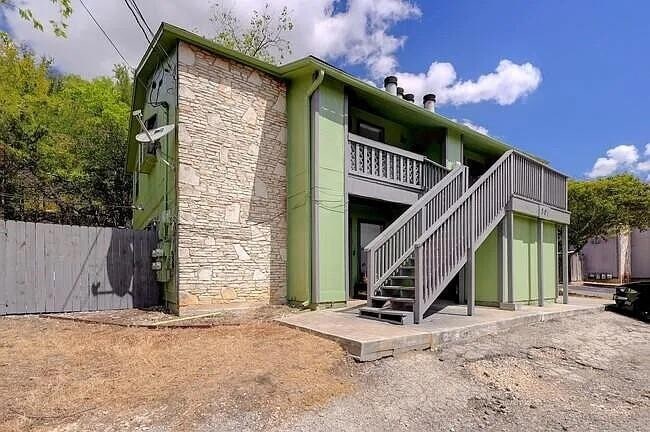 Building Photo - 801 Bracewood Cir