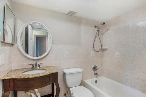 Foto del edificio - 5024 Landsman Ave