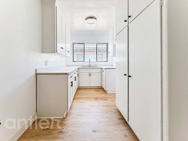 Building Photo - 4026 Palmwood Dr