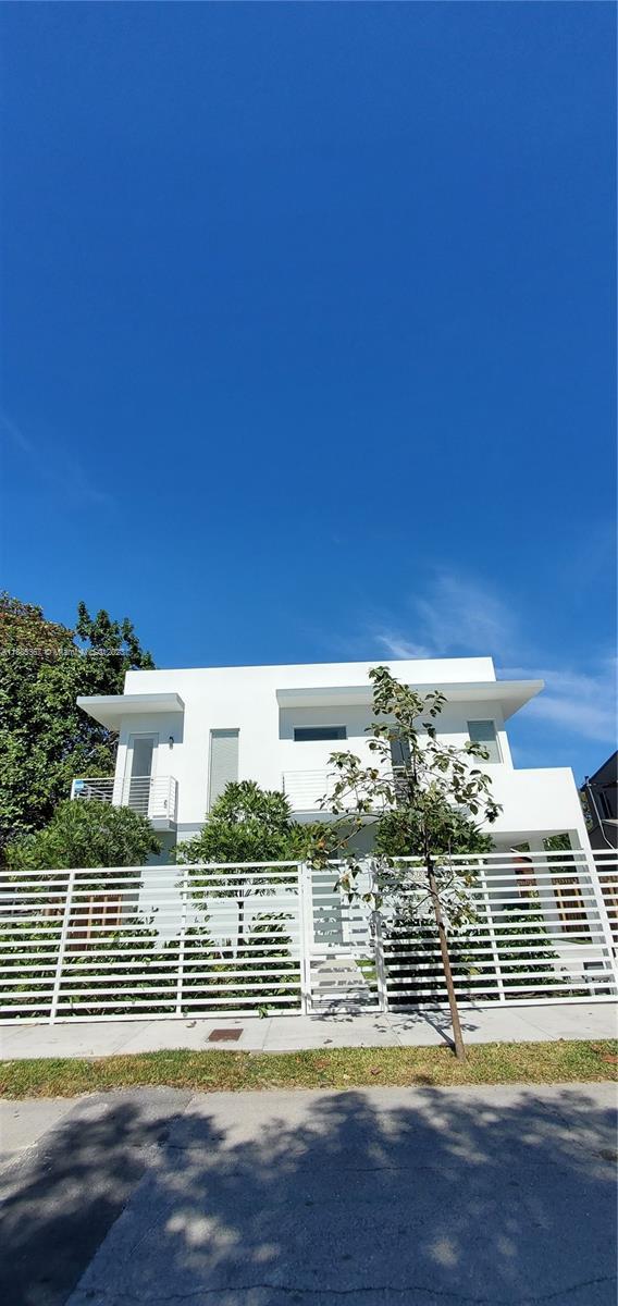 3787 Thomas, Coconut Grove, FL 33133 House for Rent in Coconut Grove