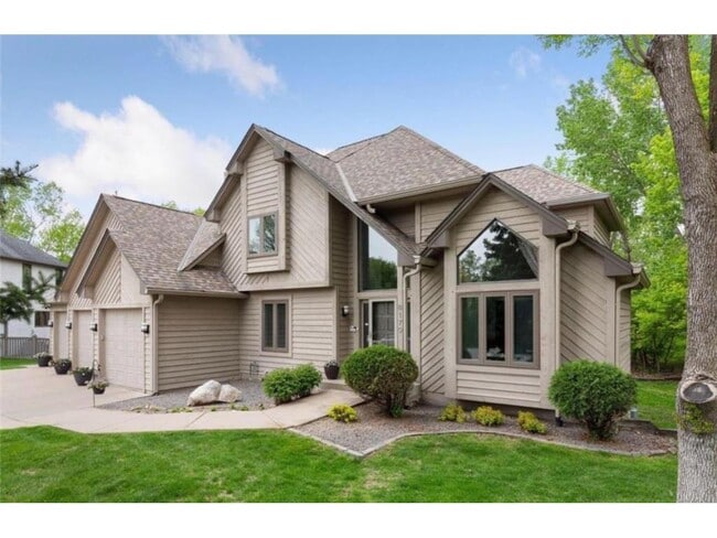 Building Photo - 6170 Dallas Ln N