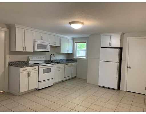 Primary Photo - 26 Willow St