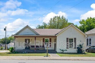 Building Photo - 1409 Highland Ave