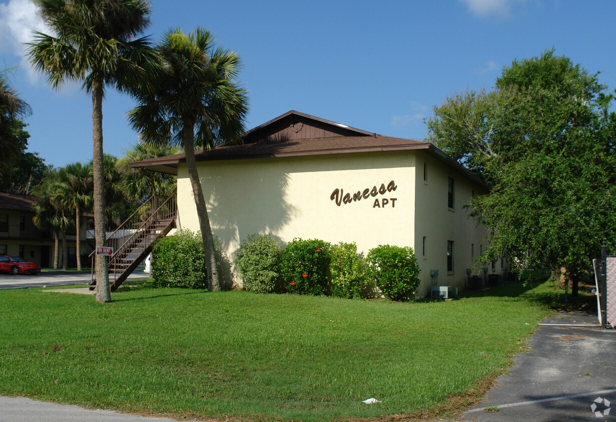Building Photo - Vanessa Apartments