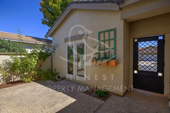 Foto del edificio - 400 Lilypond Ln