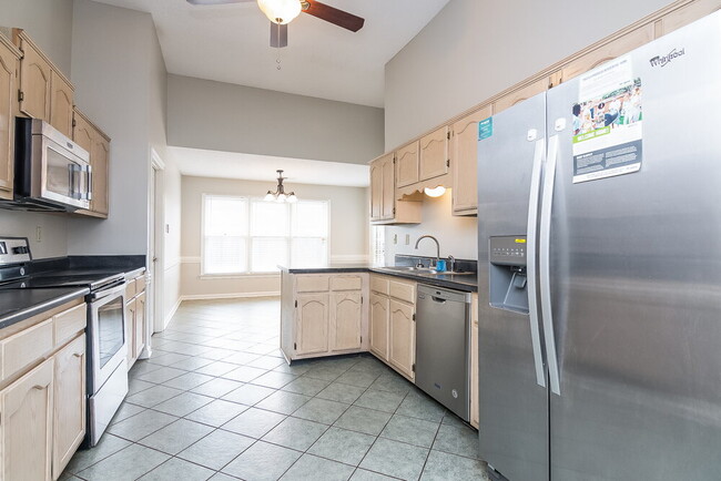 Building Photo - 8684 Leaf Manor Cove