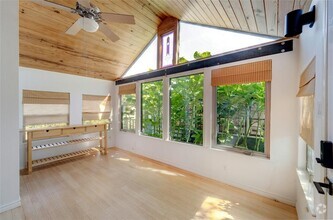 Building Photo - 3700 1/2 Kerbey Ln