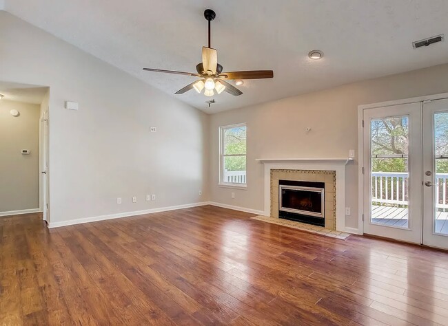 Building Photo - 7261 Woodmill Ct
