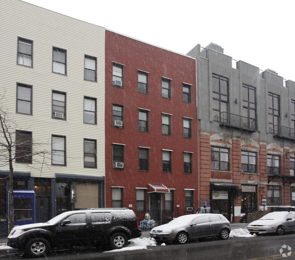 Primary Photo - 220 Franklin St