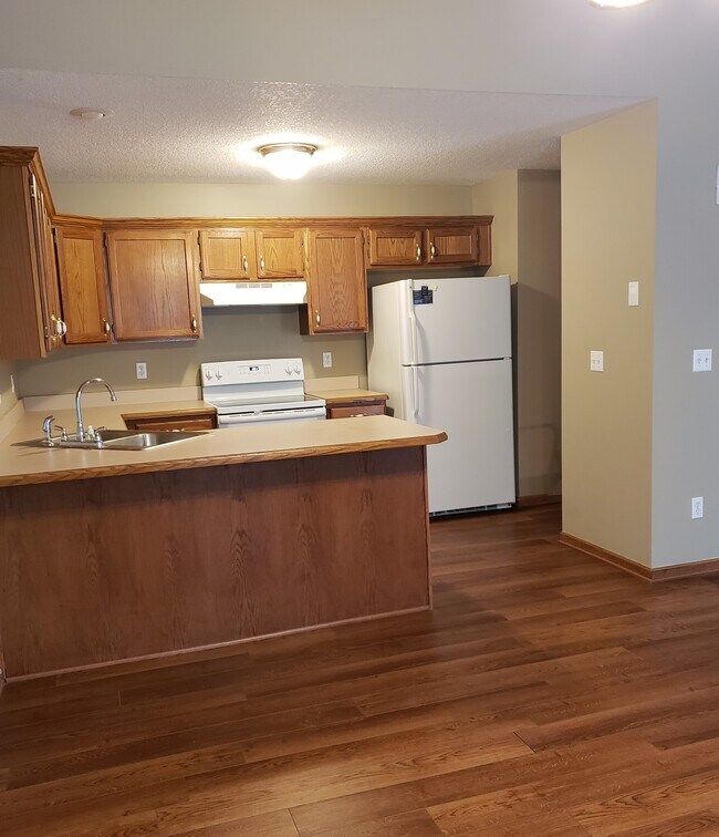 15124 Kelly Dr, Smithville, MO 64089 Townhome Rentals in Smithville