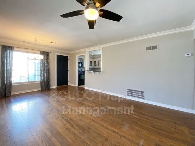 Building Photo - 6119 Delmar St