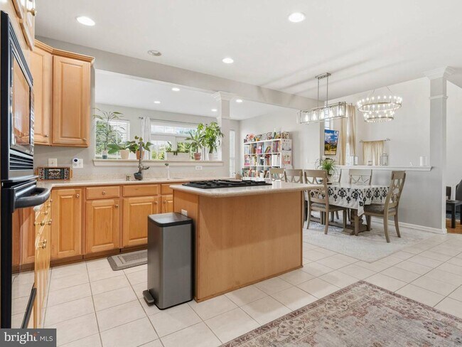 Foto del edificio - 14301 Autumn Crest Rd