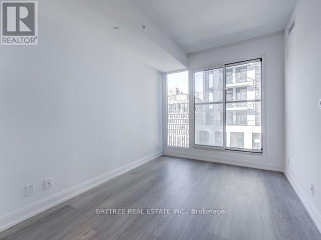 Photo du bâtiment - 181 Dundas St E