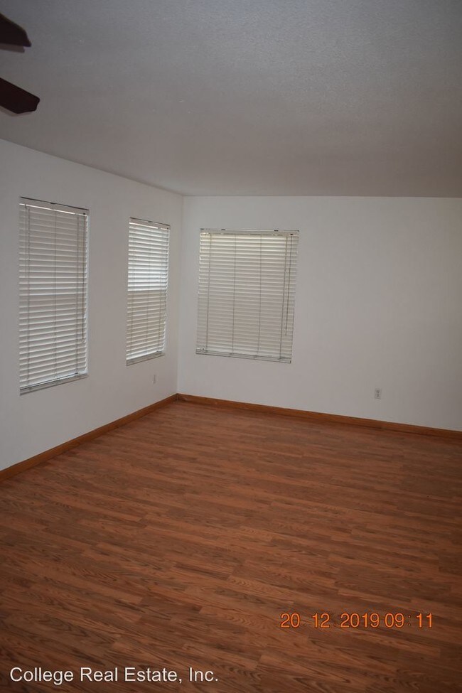 Building Photo - 3 br, 2.5 bath House - 1957 Fort Hall Place