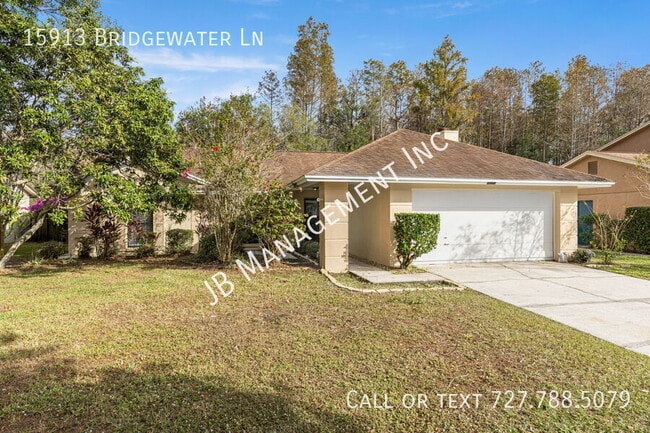 Foto del edificio - 15913 Bridgewater Ln