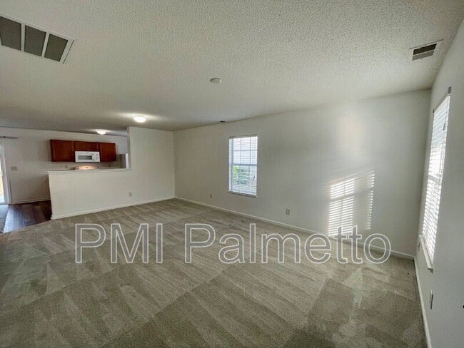 Building Photo - 944 Schofield Ln