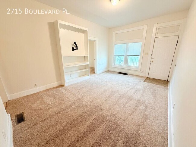 Foto del edificio - 2715 Boulevard Pl