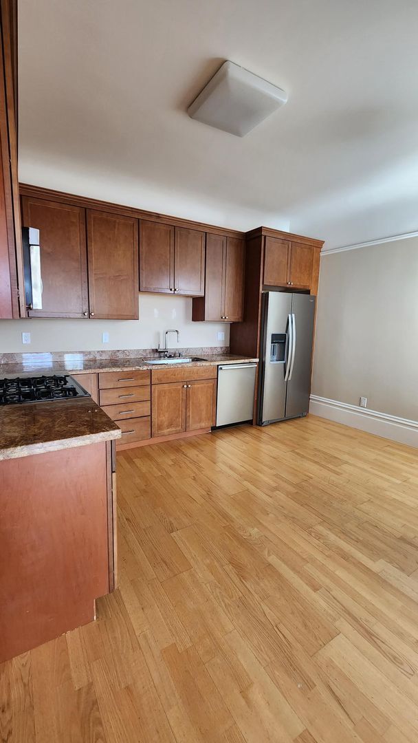 Foto del edificio - 130-134 Clement Street